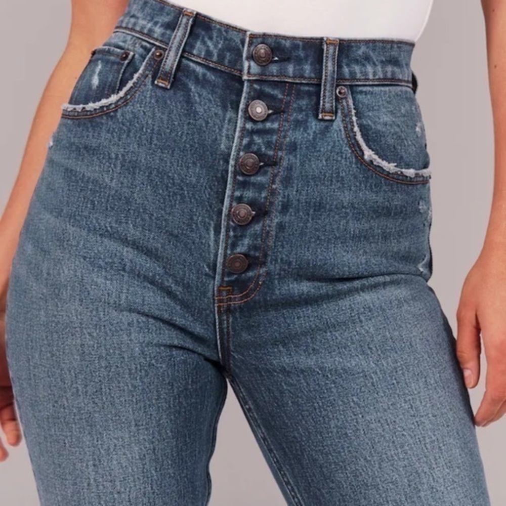 ABERCROMBIE AND FITCH KICK FLARE ULTRA HIGH RISE